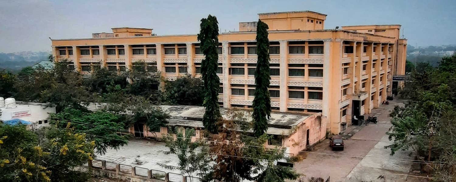 SRTR Medical College, Ambajogai